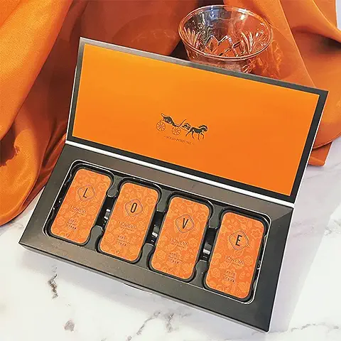 4PCS de Bálsamo Sólido para Hombres y Mujeres, Encantador Perfume de Bolsillo Portátil con Fragancia Natural ,bálsamo de Perfume Sólido Unisex para Viajes  