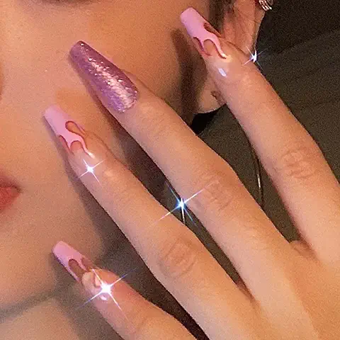 Bufenia Coffin Uñas Postizas Línea Ondulada Prensa Larga en Uñas Brillo Bailarina Uñas Postizas Cristal Rosa Leopardo Llama Acrílico Brillante Stick en Uñas para Mujeres y Niñas 24 Piezas  