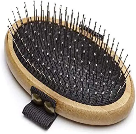 Mikki Cepillo de Mano con Púas Hecho de Bambú, para Pieles de Densidad Media a Alta, para Perros y Gatos, Fabricado con Bambú Sostenible, Cepillado Suave 100 g Mikki Cepillo de Mano con Púas Hecho de Bambú, para Pieles de Densidad Media a Alta, para Perros y Gatos, Fabricado con Bambú Sostenible, Cepillado Suave 100 g