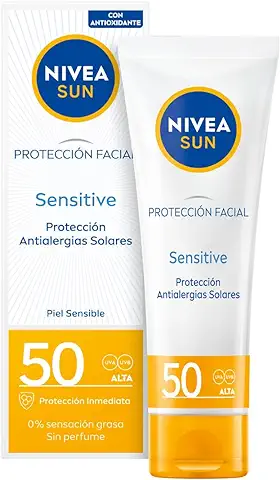 NIVEA SUN Sensitive Protección Facial FP 50 (1 x 50 ml), Protector Solar Facial para piel Sensible, Crema sin Perfume con 0% Sensación Pegajosa  