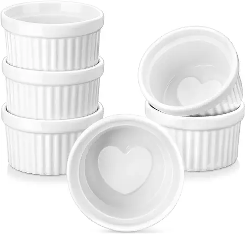 LOVECASA Ramequines de Porcelana Juego de 6 Moldes para Soufflé φ 7,8 cm, 120 ml, para Crema Catalana, Hornear Pasteles de Lava, Diseño Interior de Corazón Creativo, Apto para Horno, Blanca  